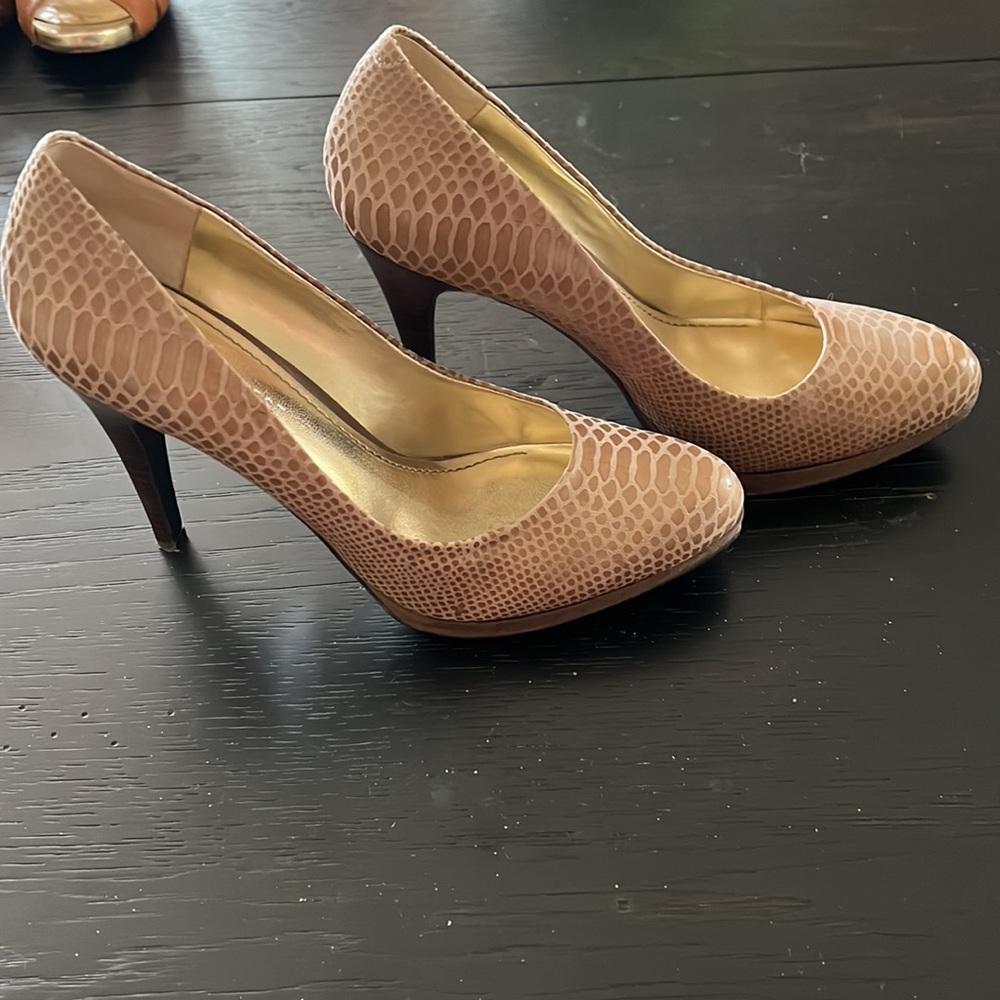 Nine West Python Print Tan Pumps - image 3